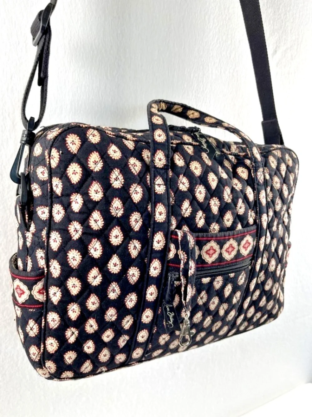 Vera Bradley Quilted Laptop Messenger Bag Classic Black Paisley Adjustable Strap